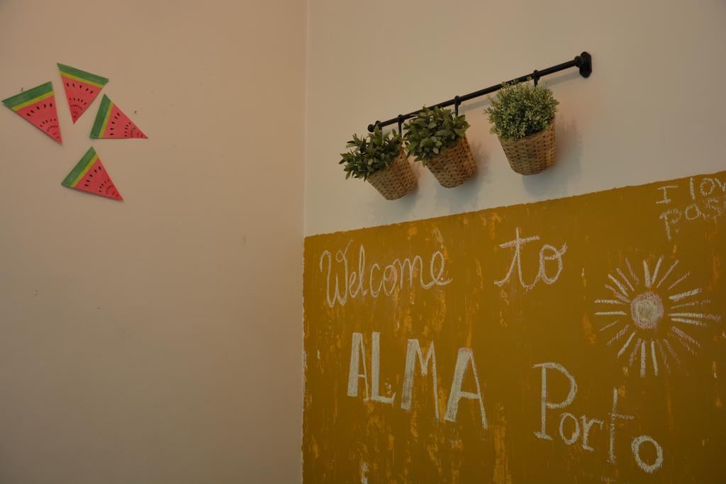 Alma Porto Hostel Buitenkant foto